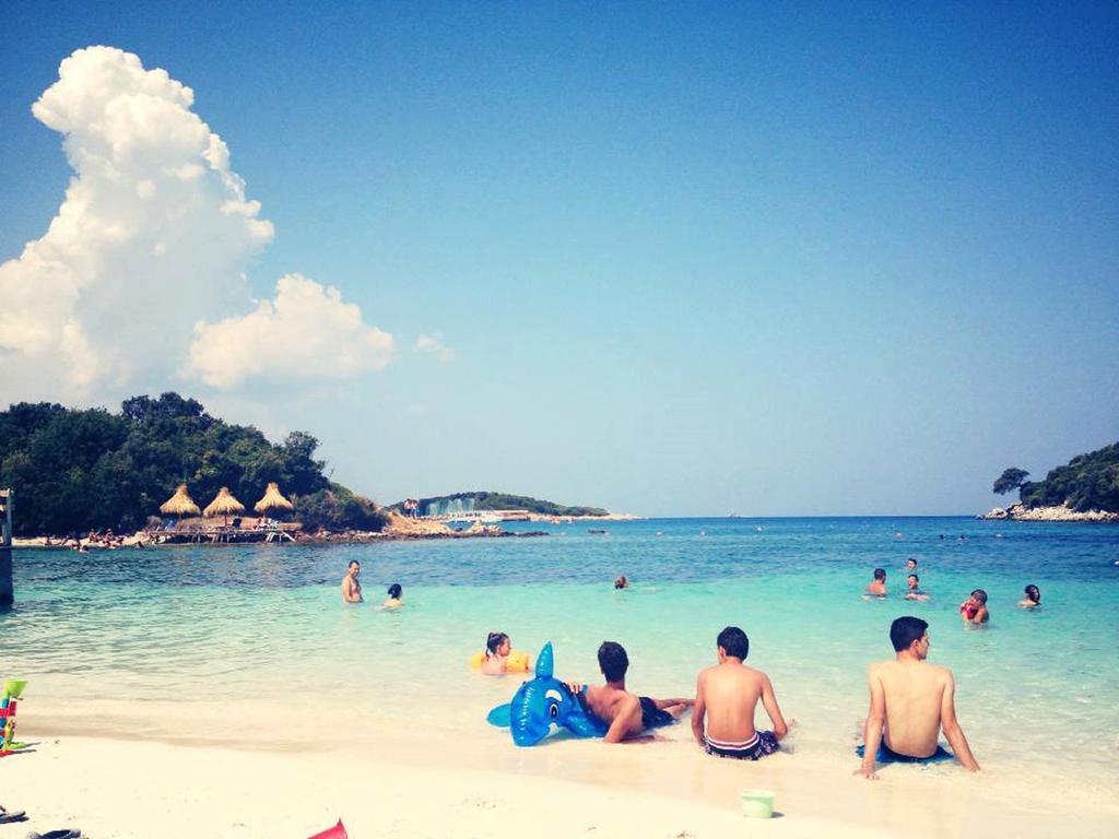 Hotel Moscopole Ksamil Esterno foto