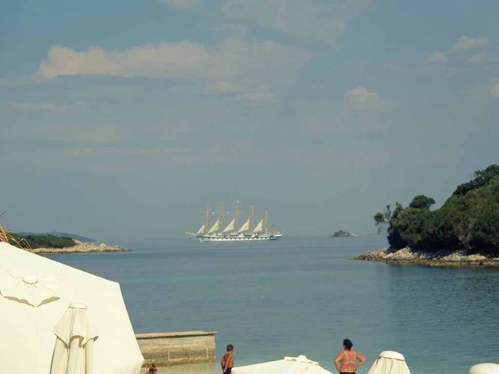 Hotel Moscopole Ksamil Esterno foto
